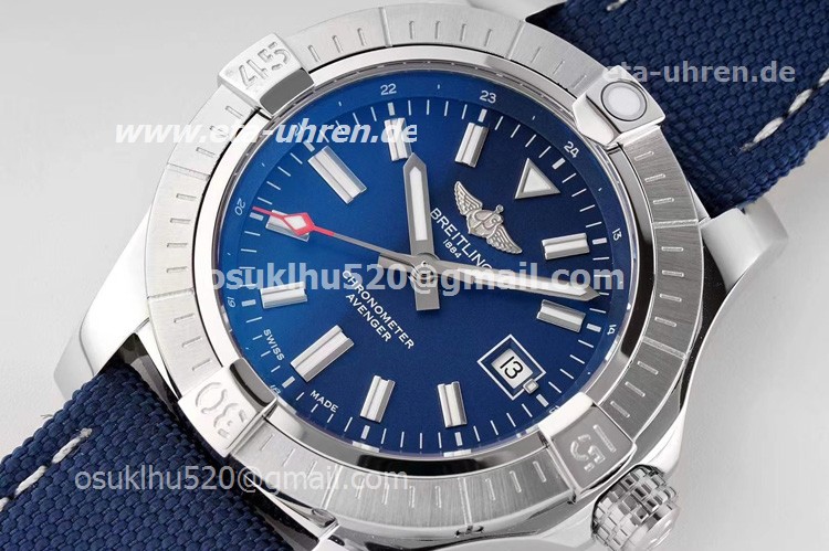 Breitling Avenger Blue 45mm Nylonband aus Edelstahl A17318101C1X1