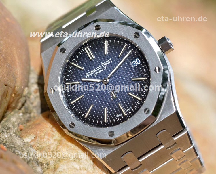 AP Royal Oak Jumbo Extra-Thin 15202IP Smoked Blue Zifferblatt