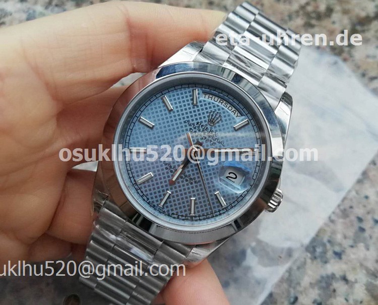 Rolex Day-Date II Edelstahl Ice Blue Diagonal Index Face