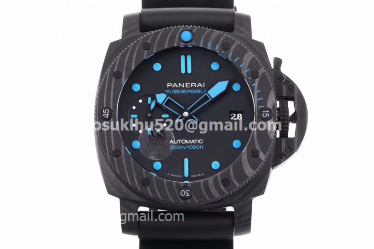 Panerai Submersible 42mm Kohlefasergehäuse Schwarz / Blau Zifferblatt