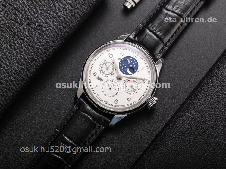 IWC Portugieser Perpetual Calendar weißes und blaues Zifferblatt 41mm IWC Portugieser Perpetual Calendar weißes und blaues Zifferblatt 41mm